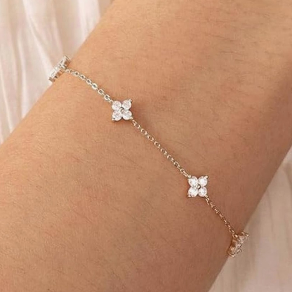 925 Sterling Silver Plated Clover Bracelet